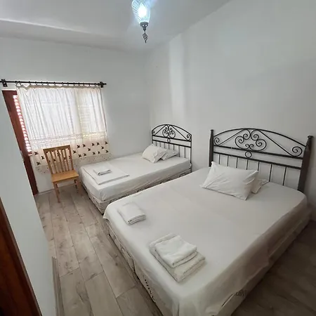 Bayraktar Konagi Center Inn Demre